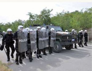 90-osobowa Jednostka Specjalna Policji odleciała do Kosowa
