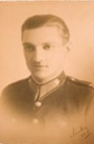 Tadeusz Krasnodębski w mundurze funkcjonariusza Policji Państwowej
