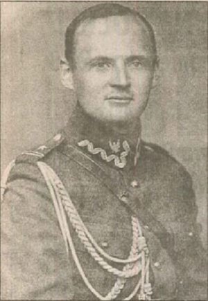 Marian Borzęcki - późniejszy komendant główny PP w latach 1923-1926 był szefem wyszkolenia zawodowego warszawskiej Milicji Miejskiej