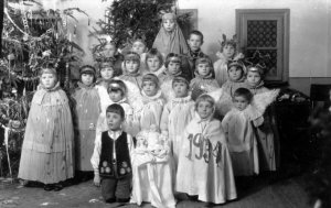 Jasełka zorganizowane przez Rodzinne Pocztowa w Skarżysku 1934 rok