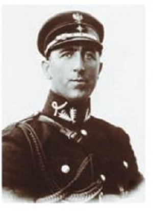 Bronisław Ludwikowski w mundurze funkcjonariusza Policji Państwowej