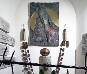 Wnętrz Kaplicy Katyńskiej