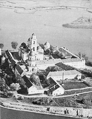 Pustelnia Nilowo-Stolobienska - klasztor na wyspie na jeziorze Seliger - widok sprzed 1917 roku - obóz Ostaszków
