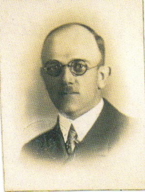 Tadeusz Starzyński po wojnie w ubraniu cywilnym