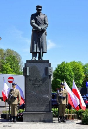 Pomnik marszałka Józefa Piłsudskiego w Warszawie