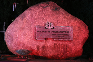 Obelisk „Poległym Policjantom-Rzeczpospolita Polska”