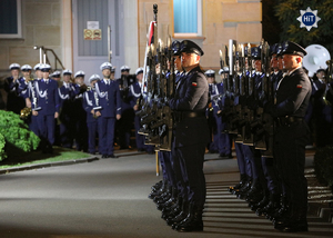 uroczystości pod gmachem komendy głównej policji